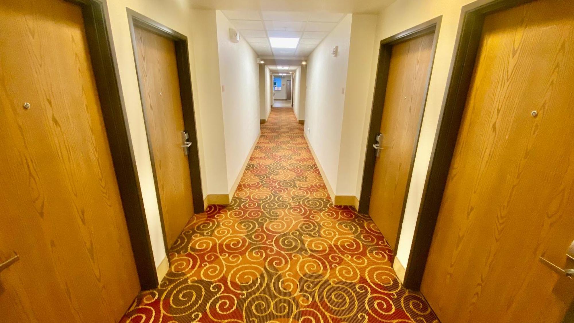 Park View Inn & Suites Hoisington Near Great Bend 외부 사진