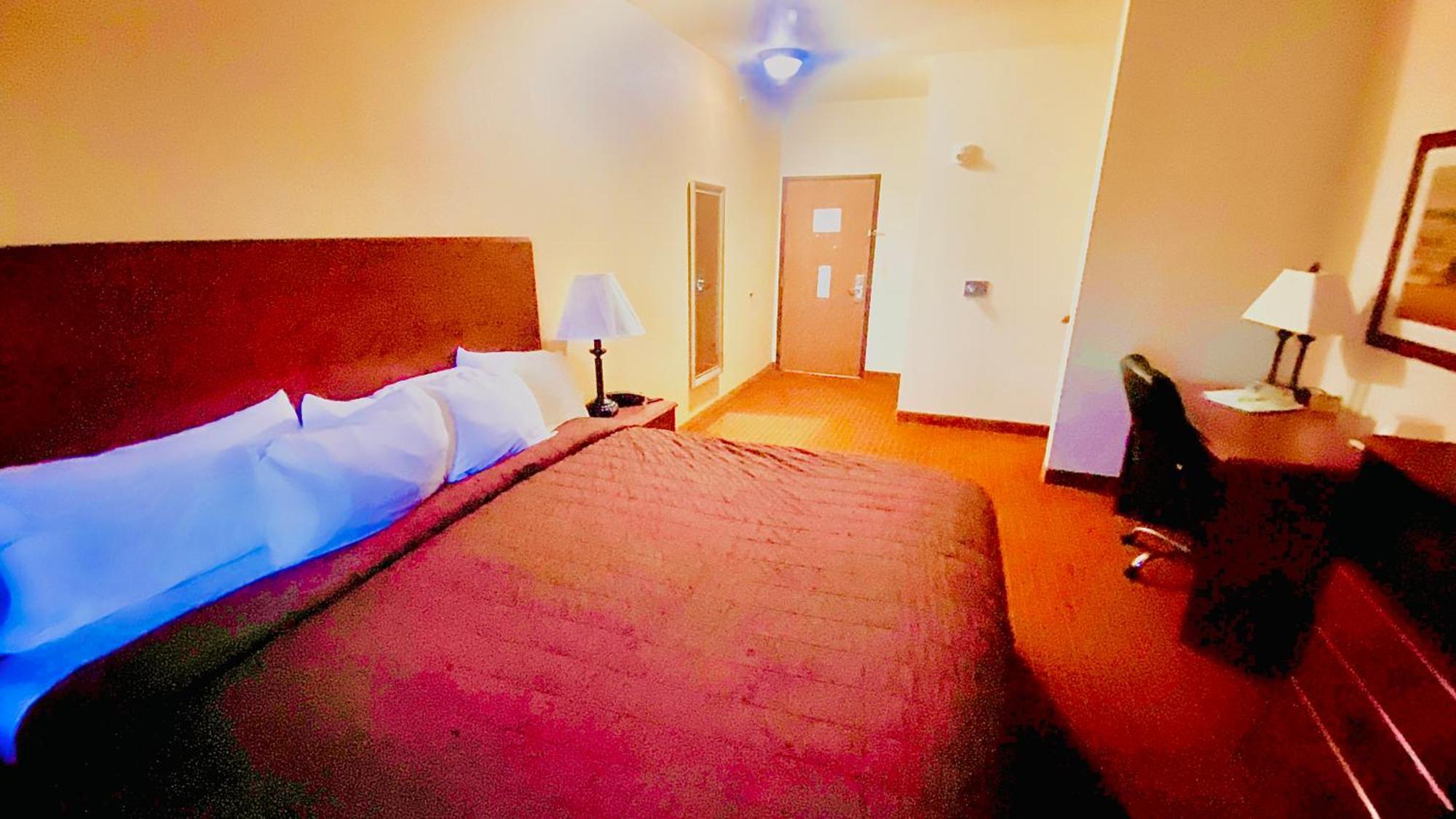 Park View Inn & Suites Hoisington Near Great Bend 외부 사진